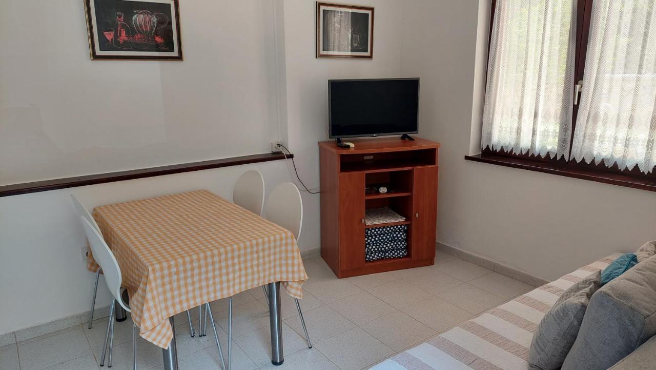 Apartment Oriana Ровинь Экстерьер фото