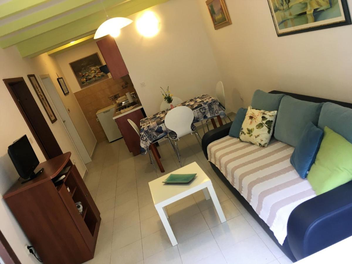 Apartment Oriana Ровинь Экстерьер фото